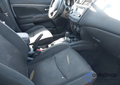 2016 Mitsubishi Outlander Sport 2.0 Es z USA, uszkodzony, nr VIN JA4AP3AU1GZ061148